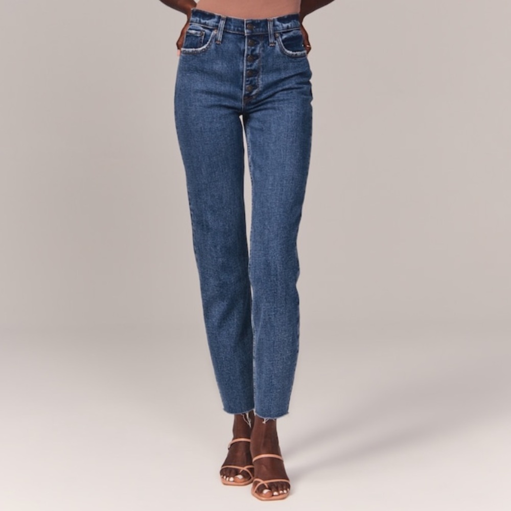 Abercrombie high rise Mom Jean with button fly